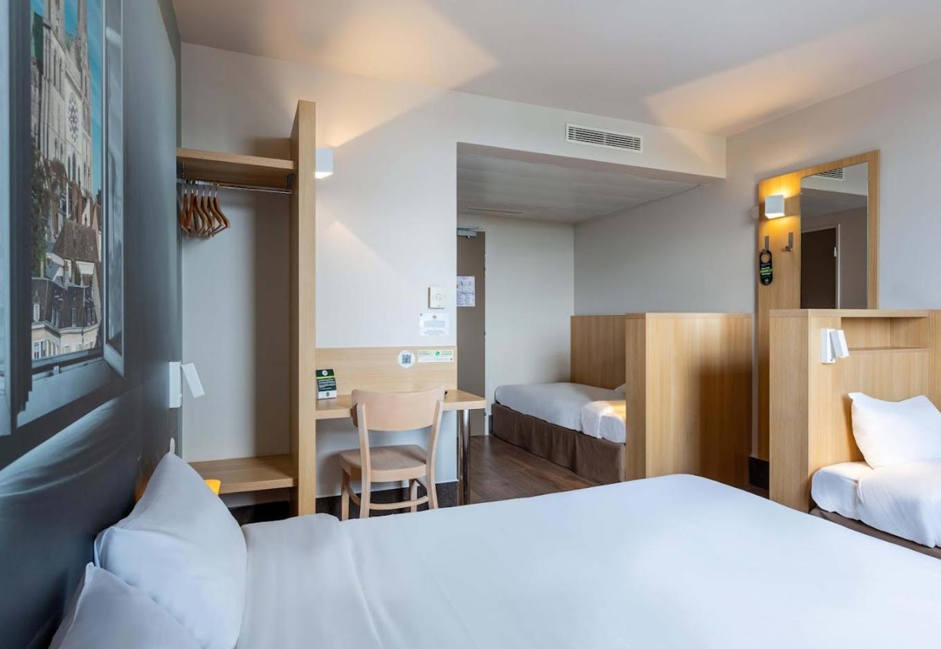 B&B Hotel Chartres Oceane Εξωτερικό φωτογραφία