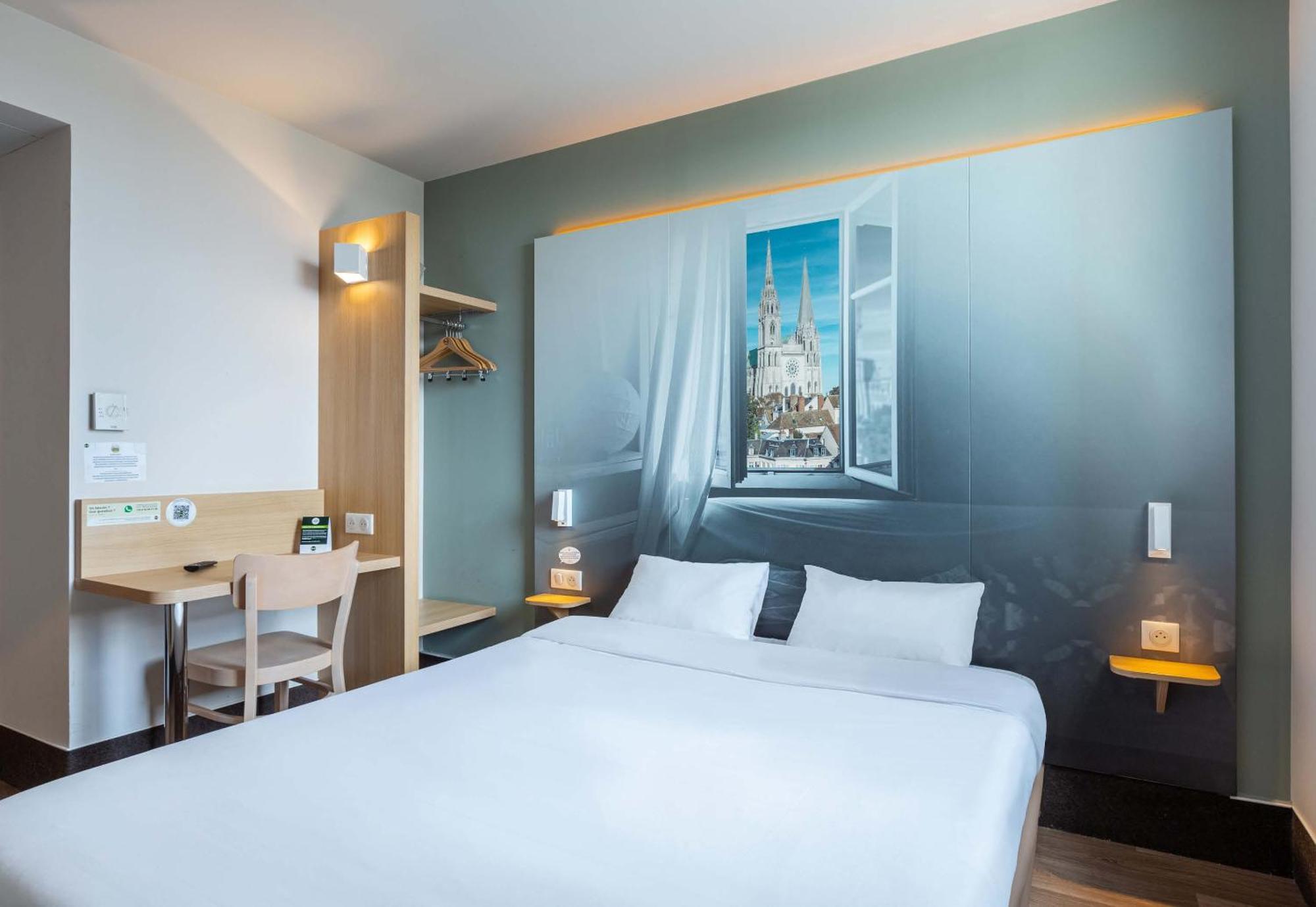 B&B Hotel Chartres Oceane Εξωτερικό φωτογραφία