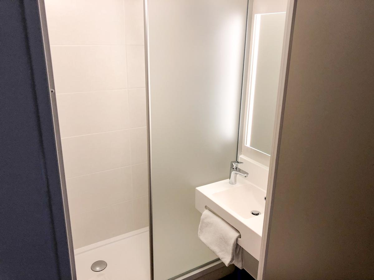 B&B Hotel Chartres Oceane Εξωτερικό φωτογραφία